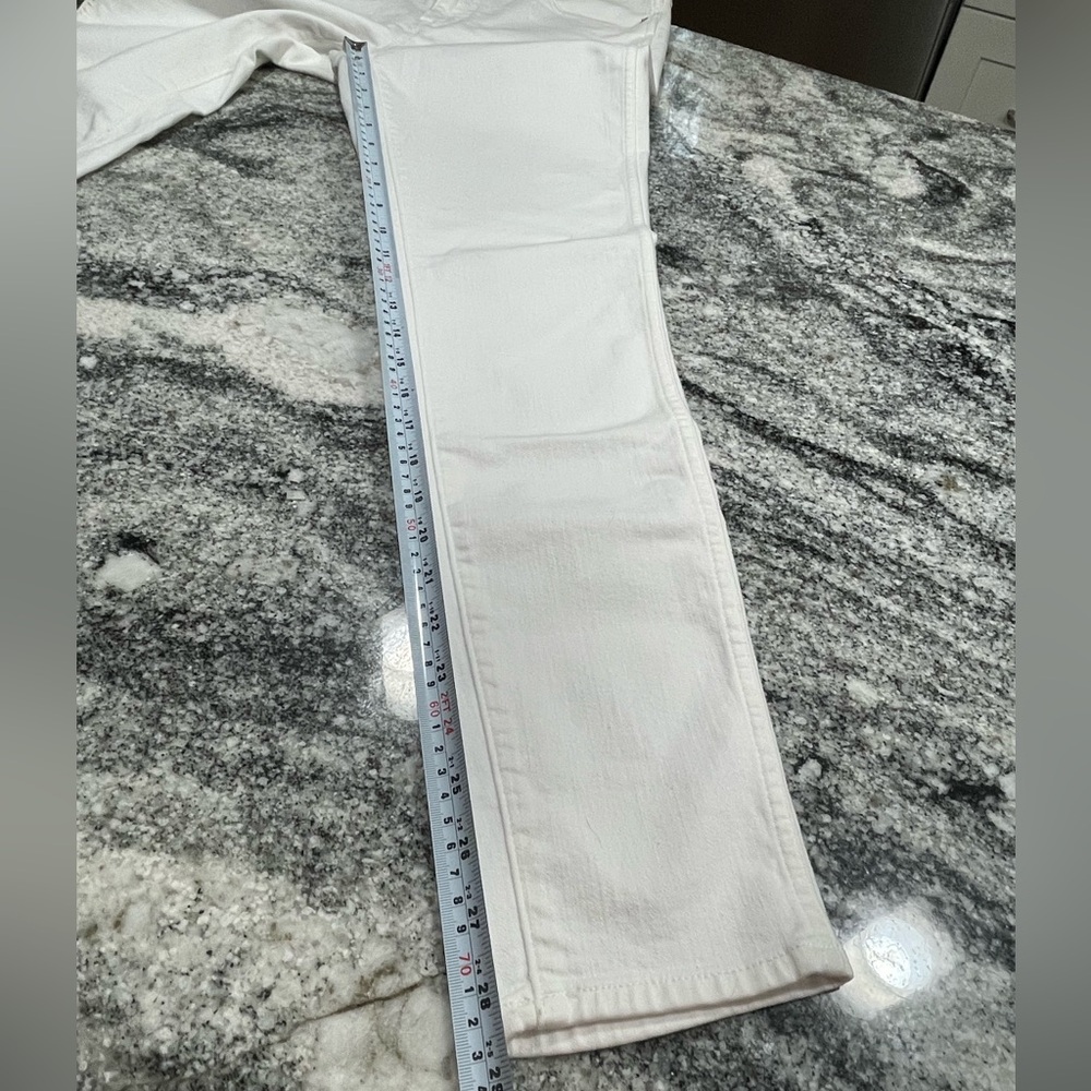Madewell 10" High-Rise Skinny Jeans in Pure White - Picture 9 of 10